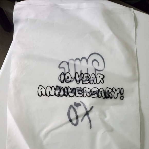 The Weeknd X MR. Collab 10th anniversary Thursday Hoodie & Hat! - Picture 11 of 16